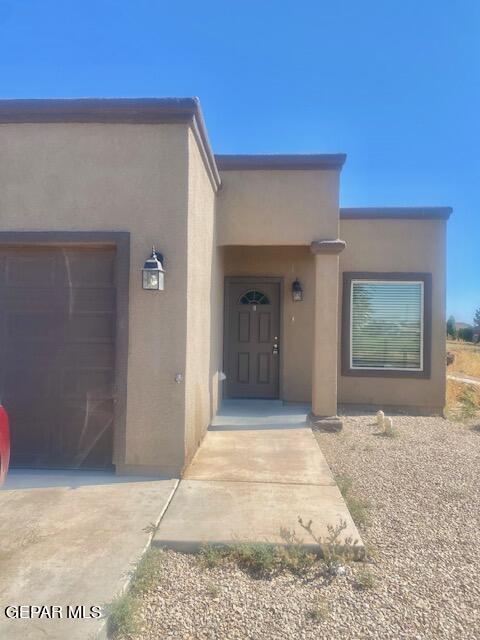 708 HC Gilbert Minjares Dr in Socorro, TX - Building Photo