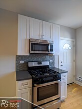 2315 N Rockwell St, Unit 2327-3A in Chicago, IL - Building Photo - Building Photo