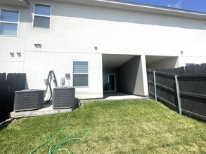 9905 Kaspar Dr in Laredo, TX - Building Photo - Building Photo