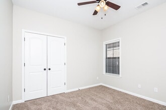 9301 Chastain Pl in Cordova, TN - Foto de edificio - Building Photo