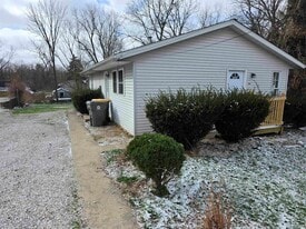 1523 W 8th St in Bloomington, IN - Building Photo