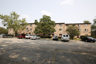 1517 N Silver Ln Apartments