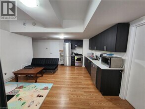 142 Nottingham Rd in Barrie, ON - Building Photo - Building Photo