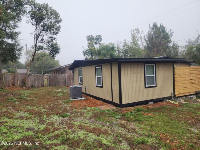 403 Highland Ave in Green Cove Springs, FL - Building Photo - Building Photo