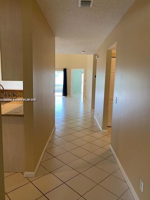 7422 NW 61st Terrace in Parkland, FL - Building Photo - Building Photo