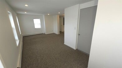 1 Dewindt St in Beacon, NY - Building Photo - Building Photo