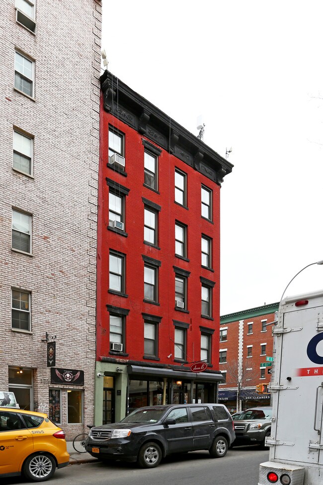174 Avenue B in New York, NY - Building Photo - Building Photo