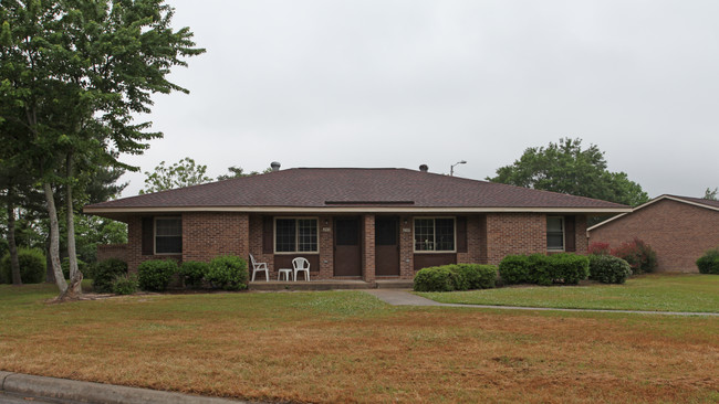 Santee Apartments in Santee, SC - Building Photo - Building Photo