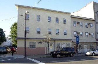 548-550 Market St in Newark, NJ - Foto de edificio - Building Photo