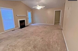 2870 Copenhagen Dr in Fayetteville, NC - Building Photo - Building Photo
