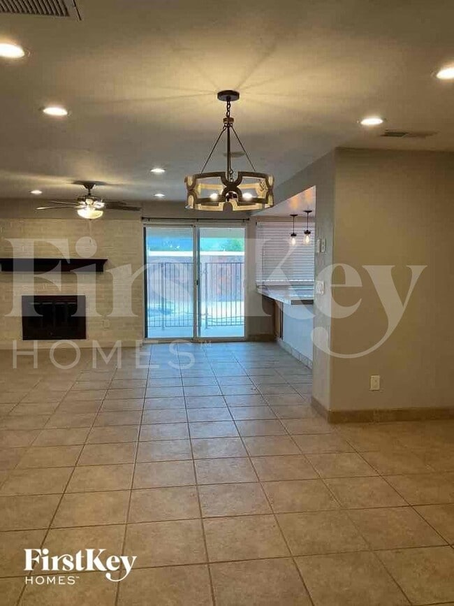 8501 E Lee Pl in Tucson, AZ - Building Photo - Building Photo