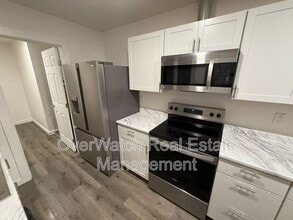 7350 Cantonment Ct in Anchorage, AK - Building Photo - Building Photo
