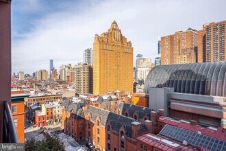 440 S Broad St in Philadelphia, PA - Building Photo - Building Photo