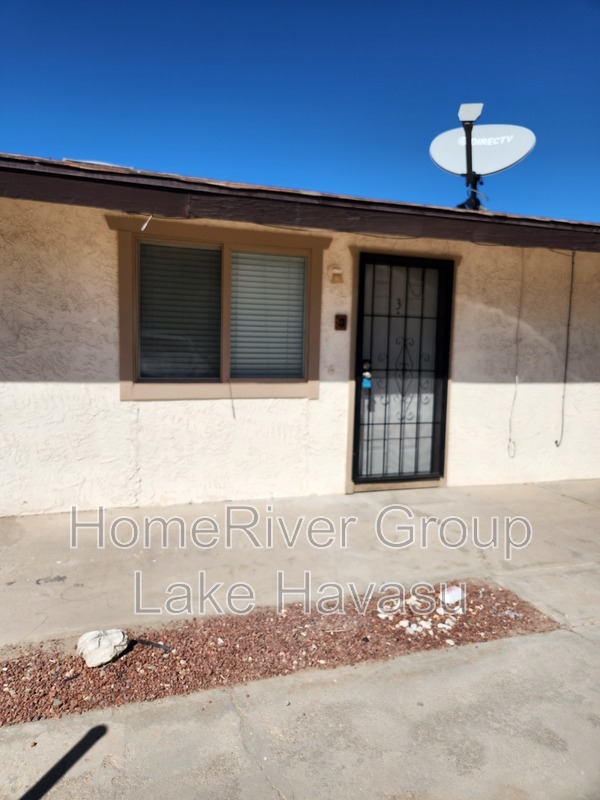property at 2124 Moyo Dr