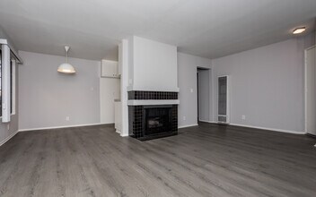 Lido Apartments - 3462 Mentone Ave in Los Angeles, CA - Building Photo - Interior Photo