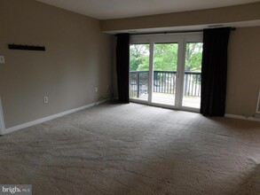 206 Park Terrace Ct SE in Vienna, VA - Building Photo - Building Photo