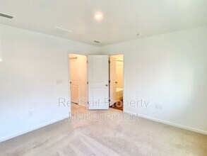 22 Manilla Cir in Hampton, VA - Building Photo - Building Photo