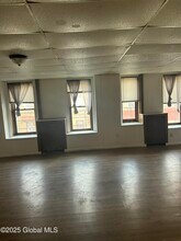 300 Ontario St in Cohoes, NY - Building Photo - Building Photo