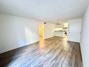 3715 S Canfield Ave, Unit 108 in Los Angeles, CA - Building Photo - Building Photo
