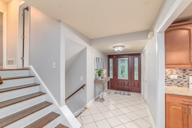 21W021 Marlborough Ln in Lombard, IL - Building Photo - Building Photo