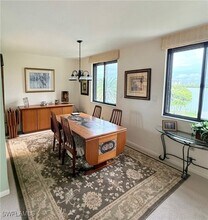 15 Bluebill Ave, Unit 206 in Naples, FL - Building Photo - Building Photo