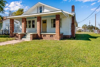 2500 W Jackson St in Pensacola, FL - Building Photo - Building Photo