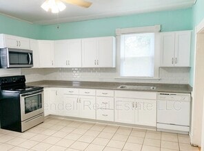 330 Valley St in Windham, CT - Foto de edificio - Building Photo