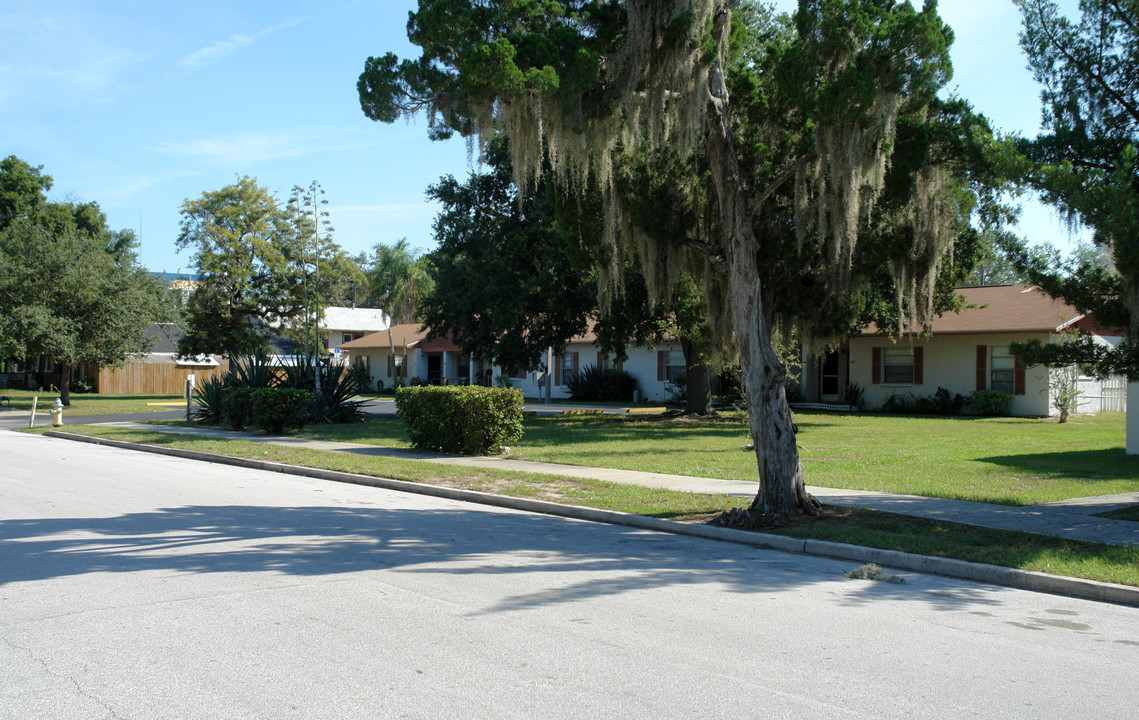 301 13th St N in St. Petersburg, FL - Building Photo