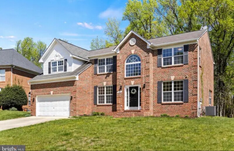 116 Cross Foxes Dr in Fort Washington, MD - Foto de edificio