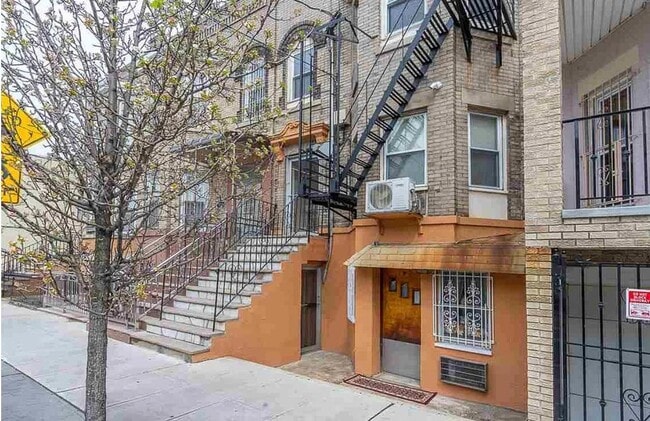 property at 332 49th St