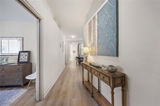 640 Luisa Ln in Naples, FL - Foto de edificio - Building Photo