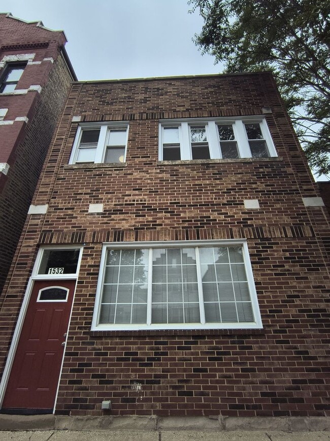 property at 1532 W 19th St