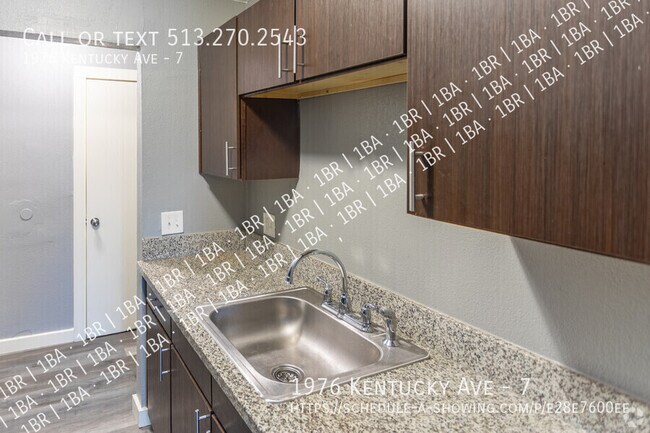 1976 Kentucky Ave-Unit -7 in Cincinnati, OH - Building Photo - Building Photo
