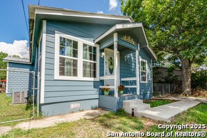 5027 Blue Bonnet St in Seguin, TX - Building Photo - Building Photo