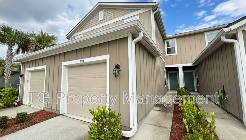 7734 Legacy Trl in Jacksonville, FL - Building Photo