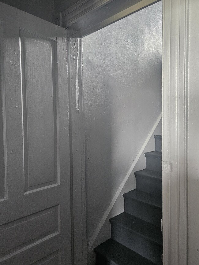 635 Hawthorne Ave in Cincinnati, OH - Building Photo - Building Photo