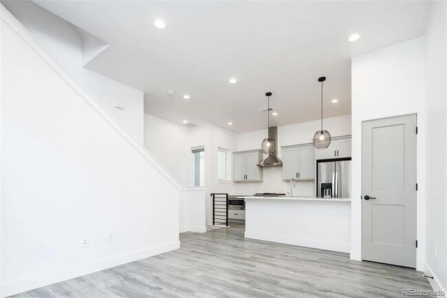 3460 S Corona St in Englewood, CO - Building Photo - Building Photo