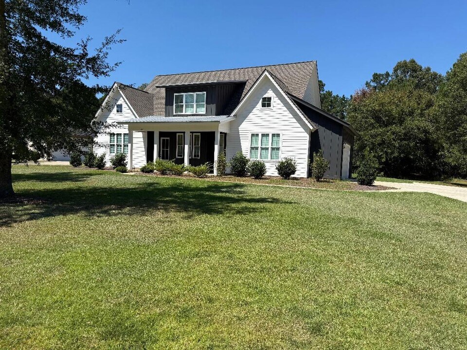 2720 McCall Ct in Albany, GA - Building Photo