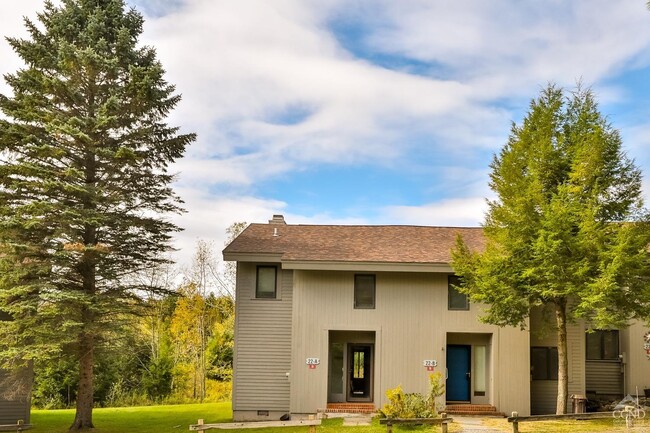 property at 28 Loo Bridge Ln
