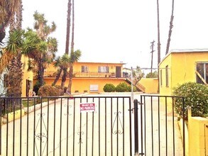 5819-5827 Cecilia St in Bell Gardens, CA - Building Photo - Building Photo