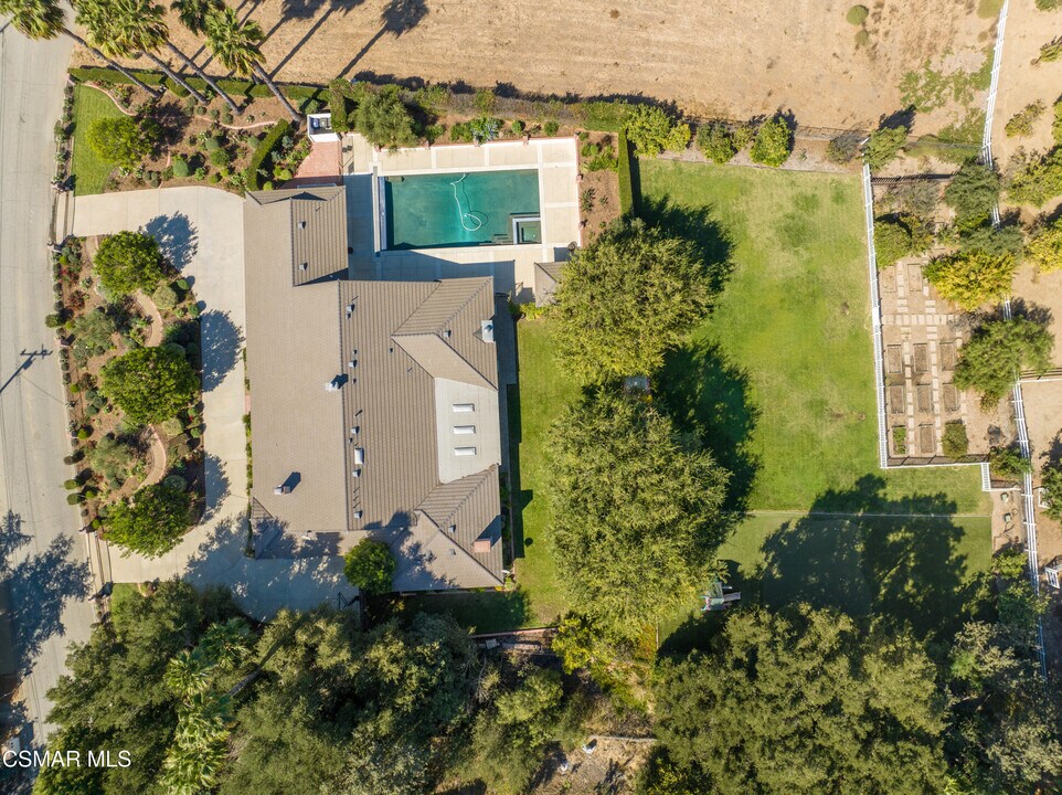 642 Calle Arroyo in Thousand Oaks, CA - Building Photo