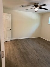Orleans Apartments in Lake Charles, LA - Building Photo - Building Photo