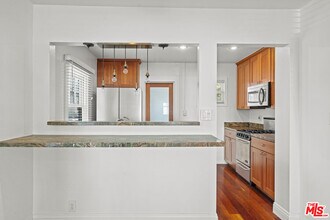 307 6th Ave in Los Angeles, CA - Building Photo - Building Photo