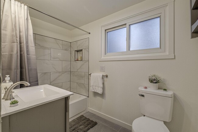 4622 SE 87th Ave in Portland, OR - Building Photo - Building Photo