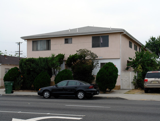 4583 W 120th St in Hawthorne, CA - Building Photo - Building Photo