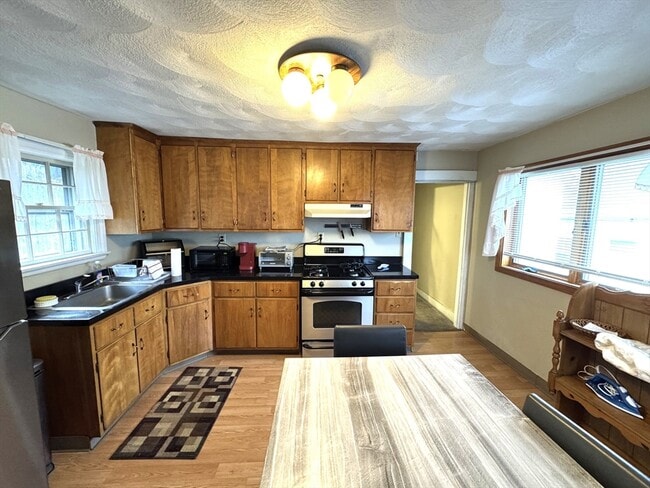 property at 30 Thorpe St