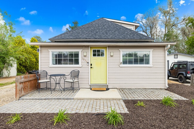 property at 1936 S Leadville Ave