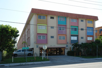 Monte Carlo Apartments in Miami, FL - Building Photo - Building Photo