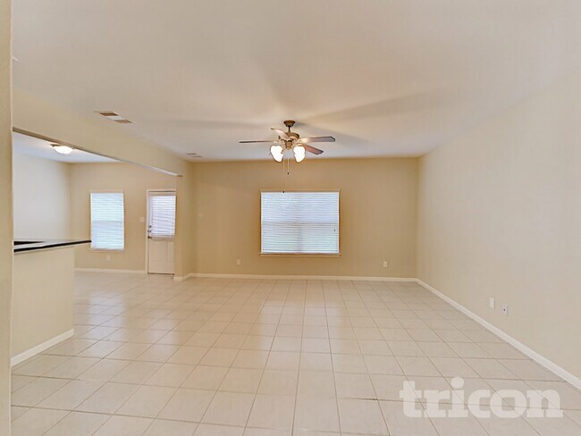 600 Totem Trail Dr in La Marque, TX - Foto de edificio - Building Photo