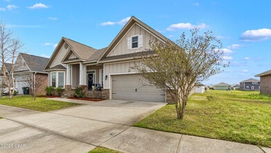 221 S Shoreview Dr in Panama City, FL - Foto de edificio - Building Photo